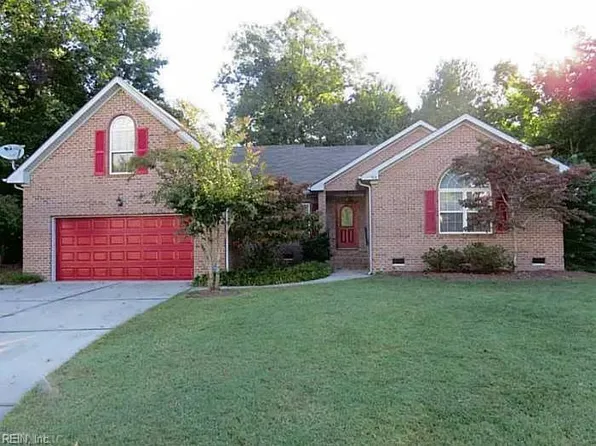 304 Ginkgo Ct, Suffolk, VA 23435
