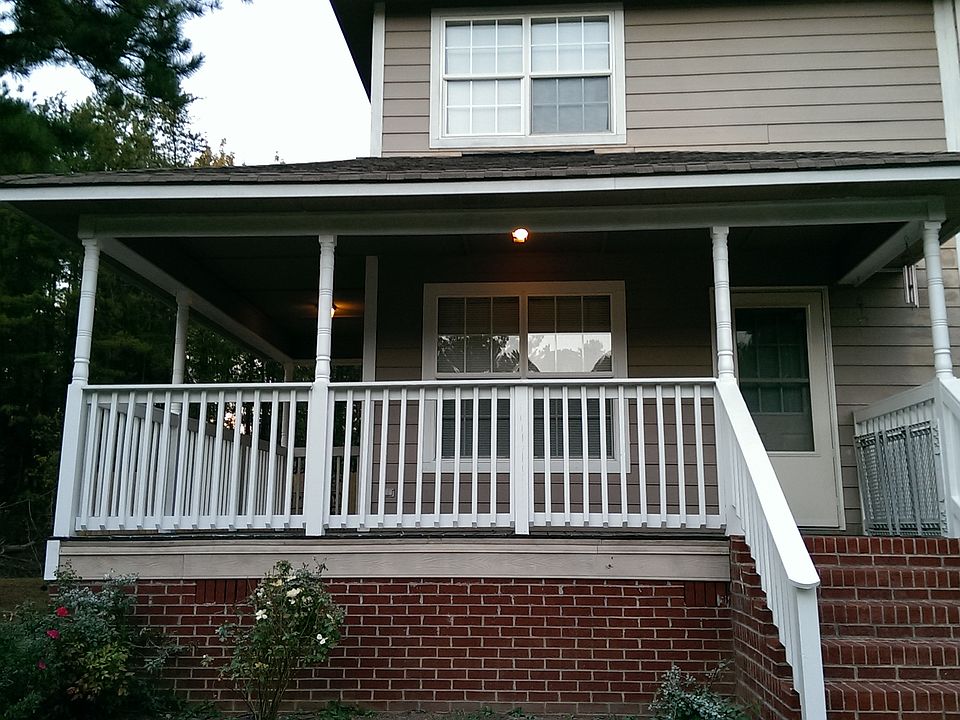 1st image of 15482 Woodridge Ln