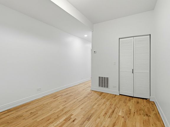 5th image of 4444 S Campbell Ave