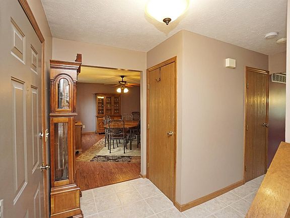 3rd image of 118 Martha Ln