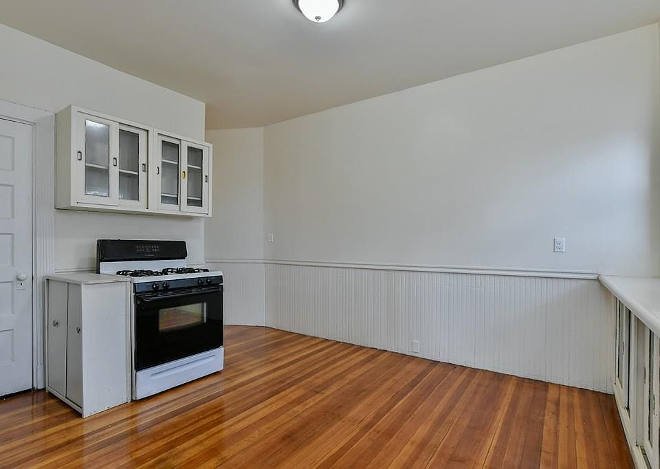 106 Geneva Ave Dorchester MA Zillow