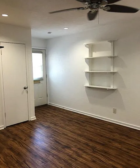 304 E 34th St #2E — Photo 6