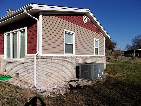 5th image of 406 Apple Blossom Ln