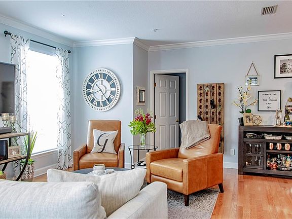 5th image of 3210 Marcellus Cir
