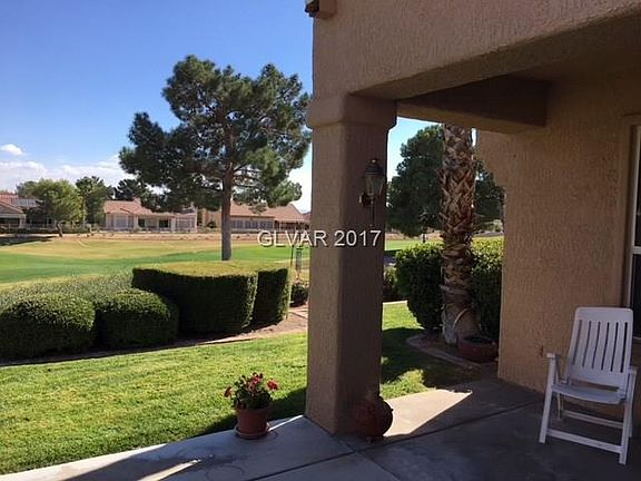 2nd image of 2908 Hawksdale Dr