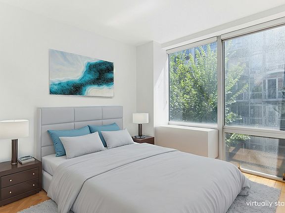 5th image of 425 E 13th St APT 4P