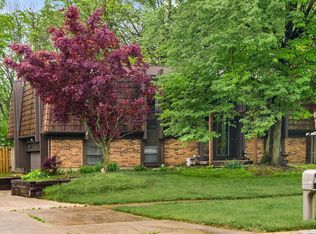 128 E Schrock Rd, Westerville, OH 43081