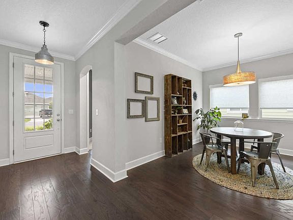 5th image of 281 Palm Breeze Dr