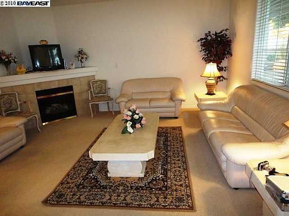 3rd image of 4617 Sandyford Ct