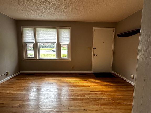 2nd image of 63 Trowbridge Ln