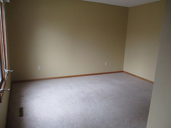 5th image of 1918 Windfield Dr