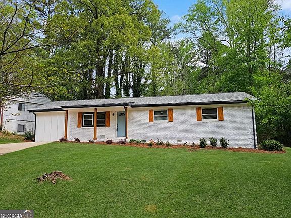 2nd image of 2450 Elkhorn Dr