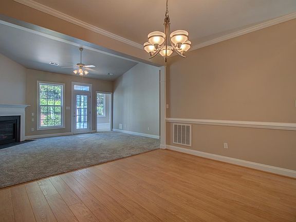 5th image of 106 Riverbirch Trce