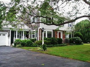 10 Ambrose Dr, Bristol, RI 02809