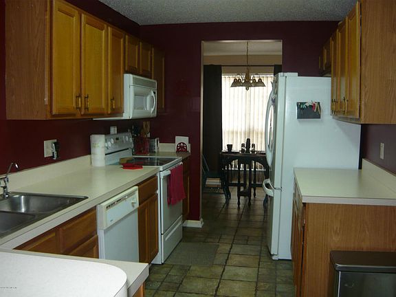 3rd image of 10411 Brookwood Bluff Rd N