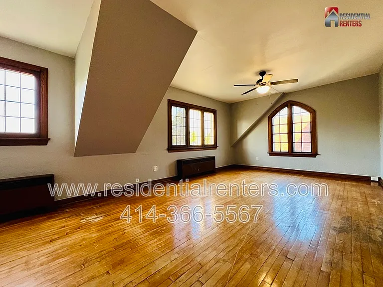1029 W Morgan Ave — Photo 2