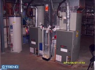 104 Paddock Dr, Columbus, NJ 08022