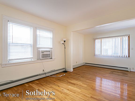 4th image of 70-20 Manse St Floor 1