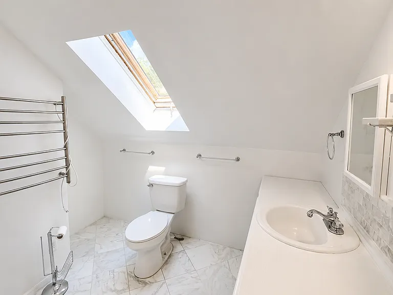 1 Limestone Pl — Photo 13