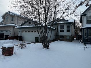 2849 41st Ave NW, Edmonton, AB T6T1M4