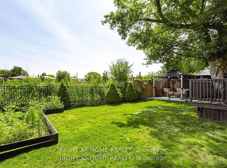 1220 Meredith Ave — Photo 38