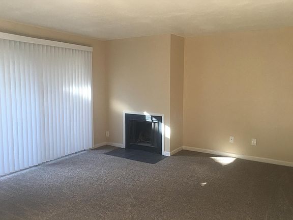 5th image of 6290 Havenside Dr APT 5
