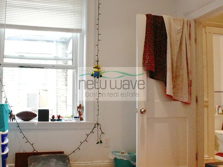 51 Queensberry St #21 — Photo 19