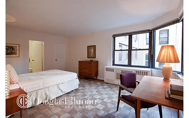 Sold by Douglas Elliman | media 32