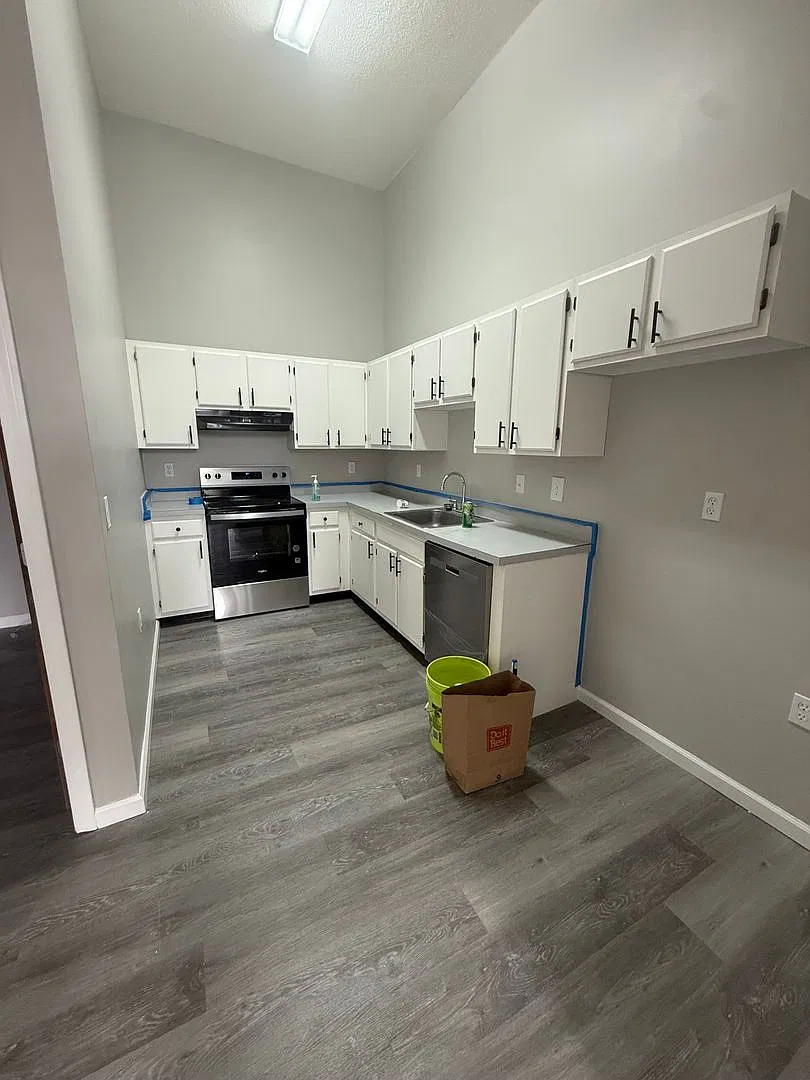 10 Grand St — Photo 3