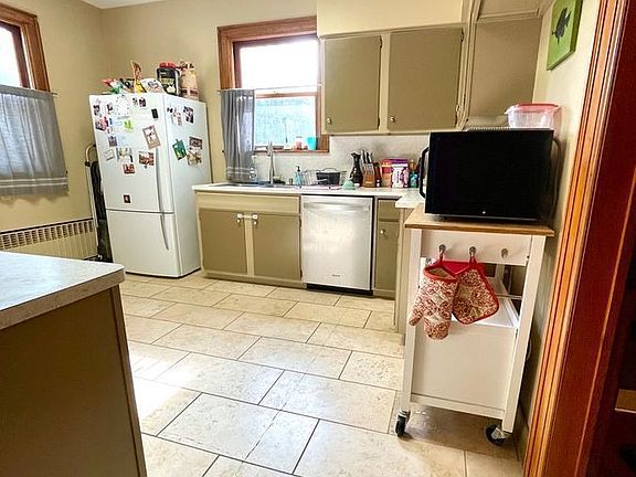 5th image of 3450 Harriet Ave #2