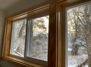 945 Locust Ln, Charlottesville, VA 22901