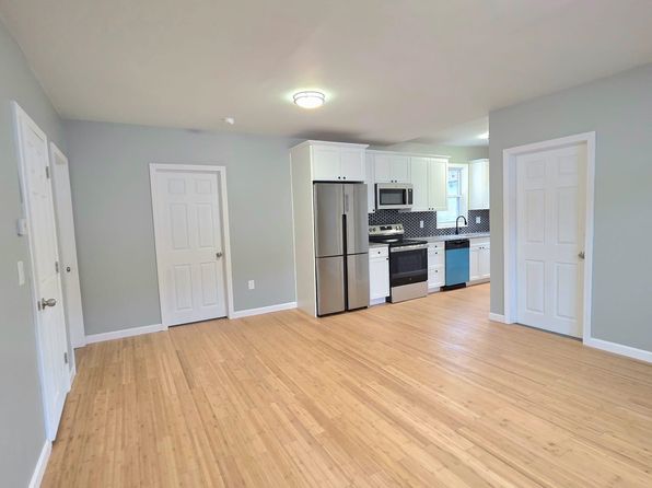 manchester-new-hampshire-95346584 picture