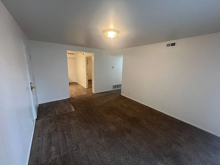 4693 S Brookwillow Cv #B — Photo 29
