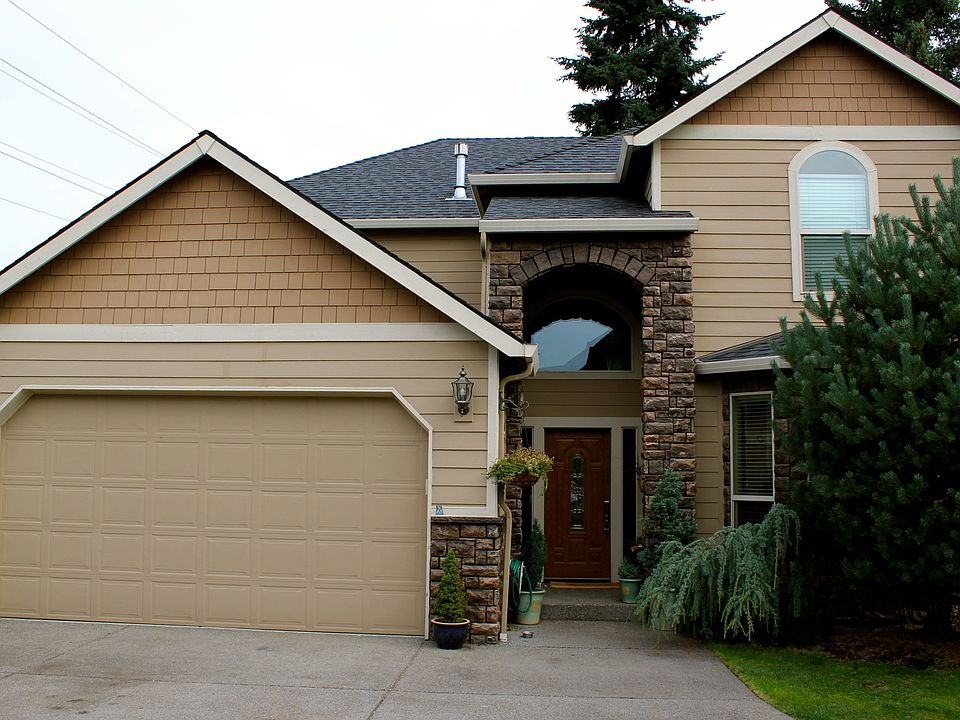 1st image of 600 NE 167th Ave