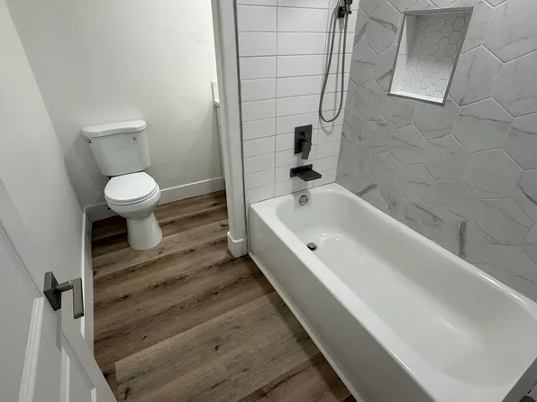 1220 E Visalia Road, Farmersville, CA 93223