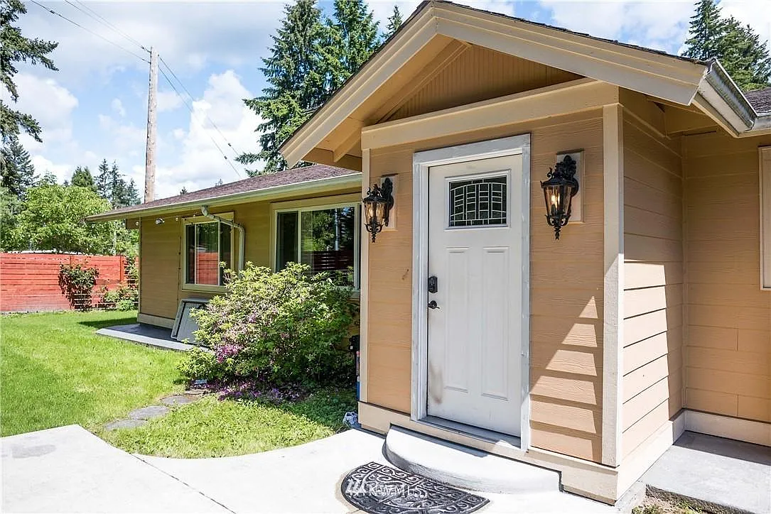 1522 164th Ave NE photo 1