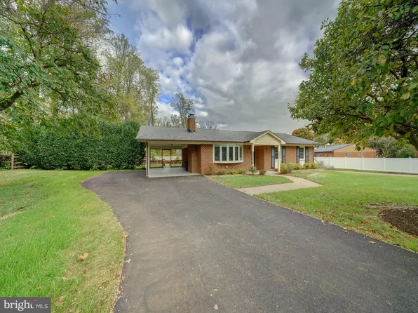 9470 Vollmerhausen Dr, Columbia, MD 21046
