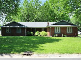 702 Tranquil Trl, Greenwood, IN 46142