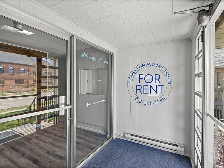 310 E Court St #1 — Photo 9
