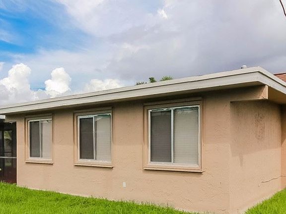 e1x2zjmppeyetc9ywhdr