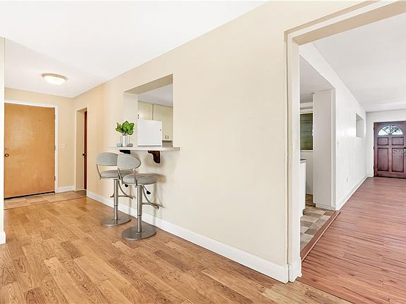 5th image of 2600 Lando Ln