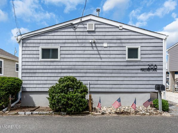 208 Mallard Ln