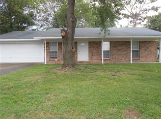 2101 Evelyn St, Springdale, AR 72762