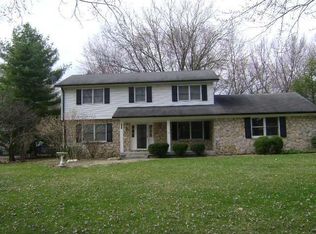 129 E Village Dr, Carmel, IN 46032