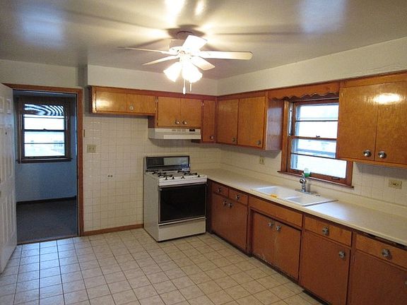 4th image of 1215 N 16th Ave