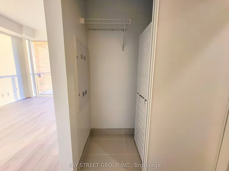 1787 Saint Clair Ave W #807 — Photo 6