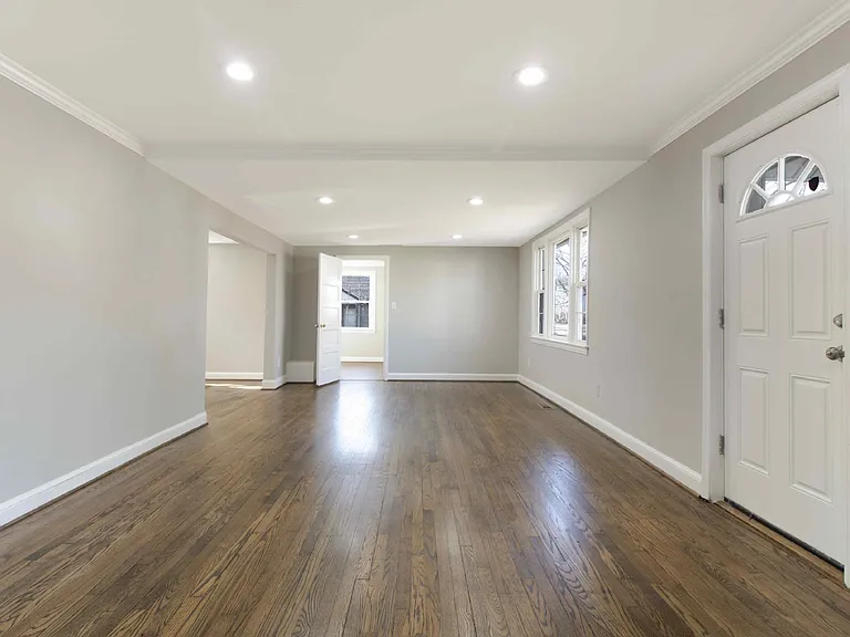 227 Frederick Ave — Photo 4