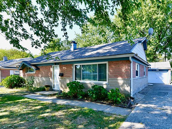 5th image of 440 Southgate Dr