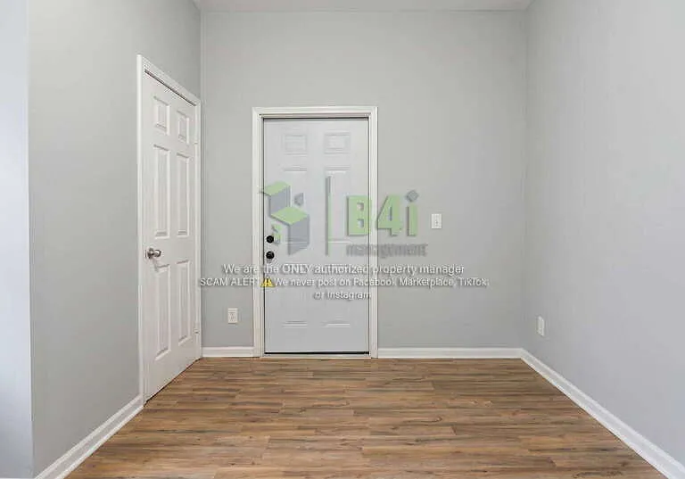 663 Williams St — Photo 7