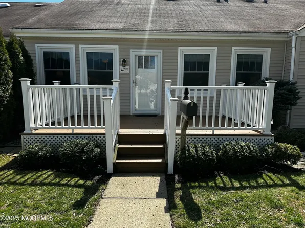 112 Pilatus Platz #C, Freehold, NJ 07728